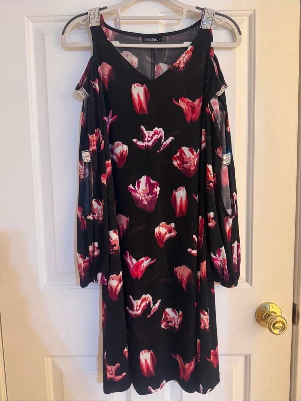 Roz & Ali Black Cold-Shoulder Midi Dress with Pink Floral Print